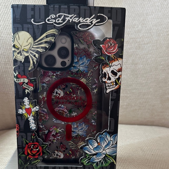 Ed Hardy Skull and Floral iPhone 16 Pro Max Case - Red and Blue - Picture 6 of 7